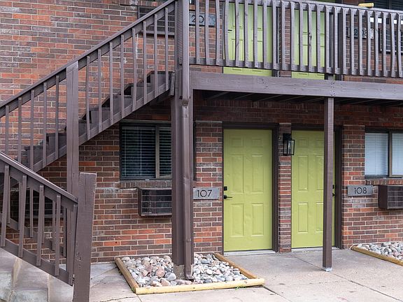 2nd image of 338 N Lorraine Ave #202