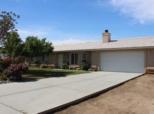 18270 Hackberry St, Hesperia, CA 92345