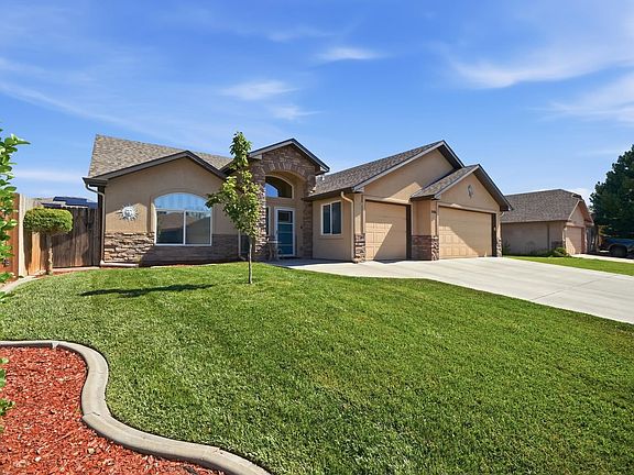 3rd image of 2936 Sylvia Ln