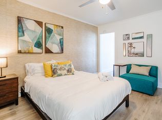 653 Flower Ave APT C, Venice, CA 90291