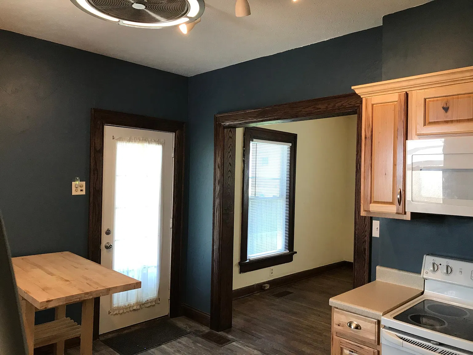 3 bed, 1552 sqft, $1,200 — Photo 3