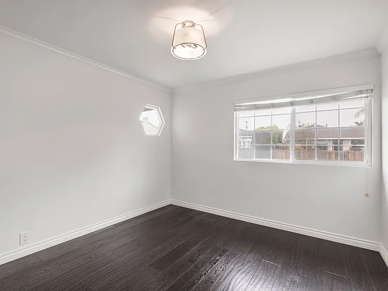 285 Palmer St — Photo 11