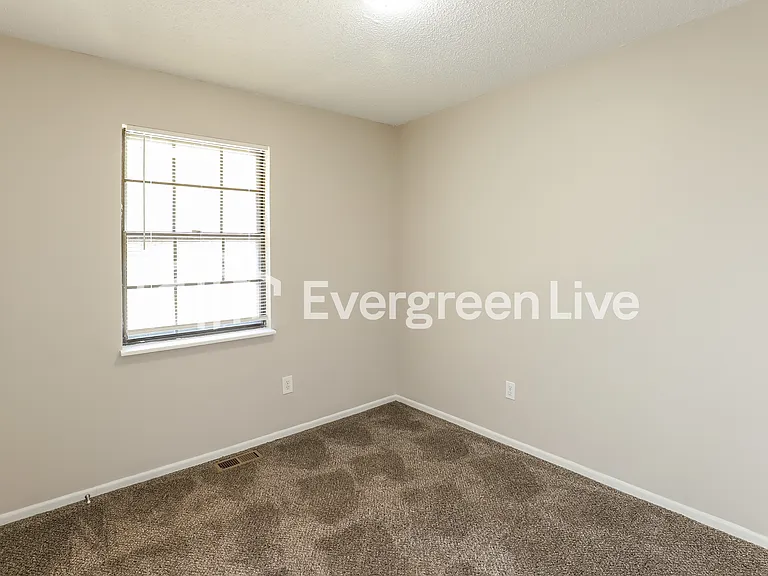 219 SE Bordner Dr — Photo 9