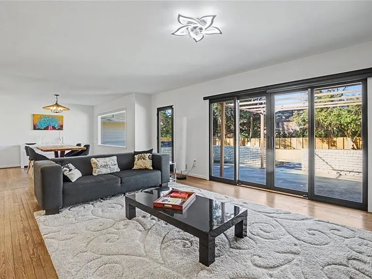 7330 Hunters Branch Dr NE — Photo 21