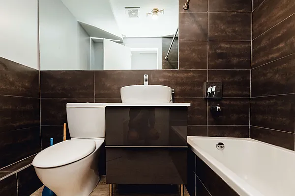 Rented by Nooklyn NYC LLC | media 48