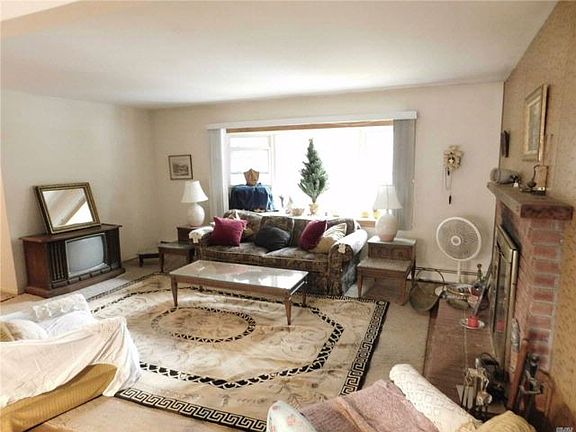 3rd image of 127 Harrison Ave