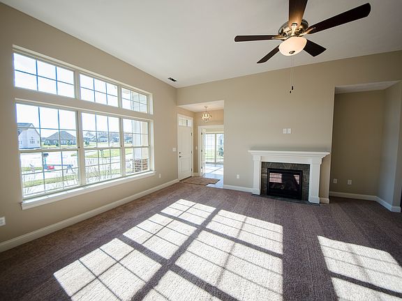 3rd image of 1330 Bourdeaux Way