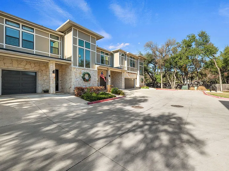 4323 Spicewood Springs Rd #9 — Photo 31