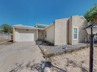 556 Stallion Rd SE, Rio Rancho, NM 87124