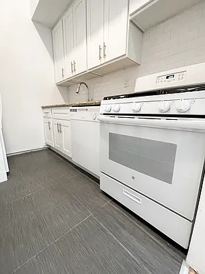 Rented by Highline Residential | media 14