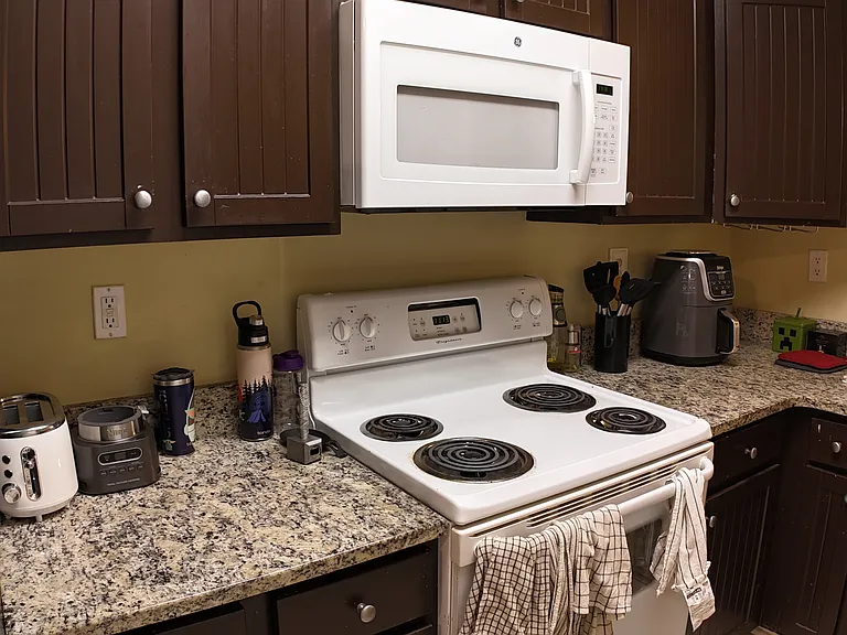 833 Old Greenville Hwy #1034 — Photo 3