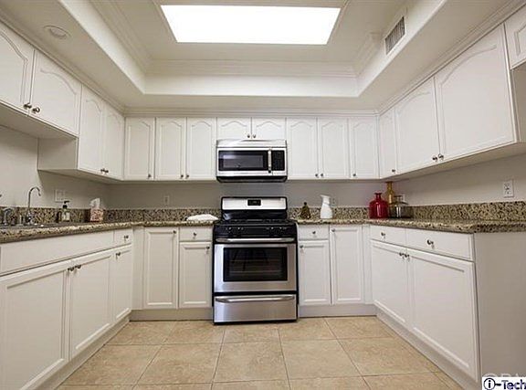 4th image of 2435 Florencita Ave Unit 302