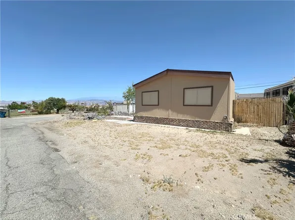 1105 Riverview Ln, Needles, CA 92363