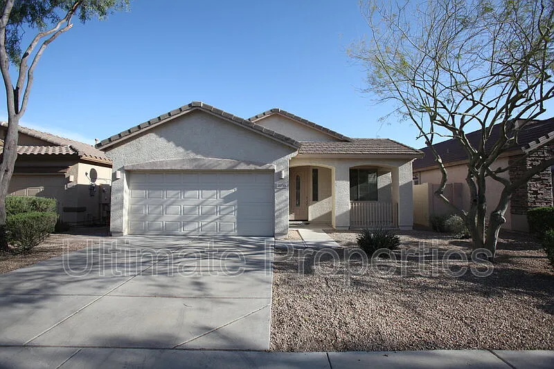 2230 W Oyer Ln