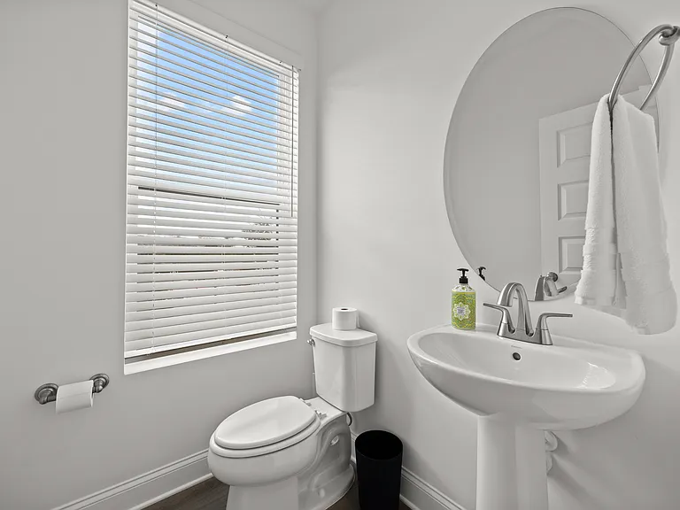 1233 S Blount St #201 — Photo 19