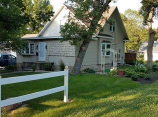 707 S 4th St, Milbank, SD 57252