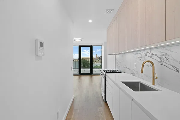 Rented by Nest Seekers International | media 9
