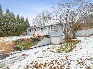 61 Pumpkin Hill Rd, New Milford, CT 06776