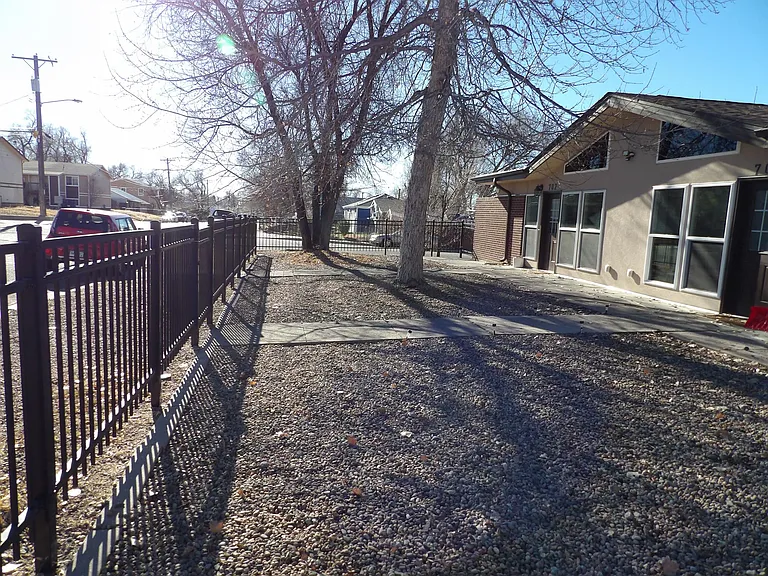 702 Yuma St — Photo 13