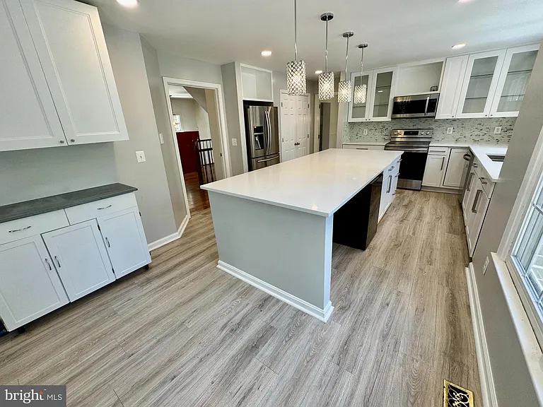 202 Anchor Cv — Photo 15