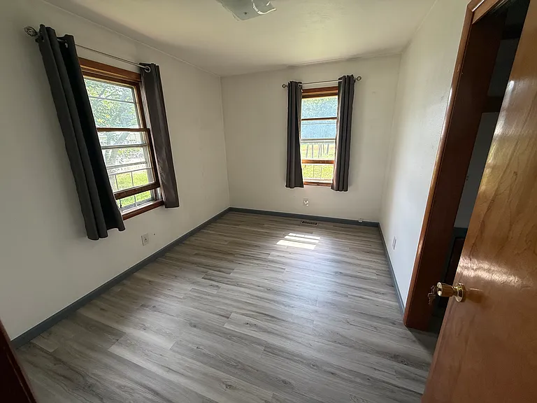 4054 N State Rd — Photo 7