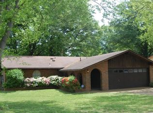 4102 Meadow Creek Rd, Memphis, TN 38115