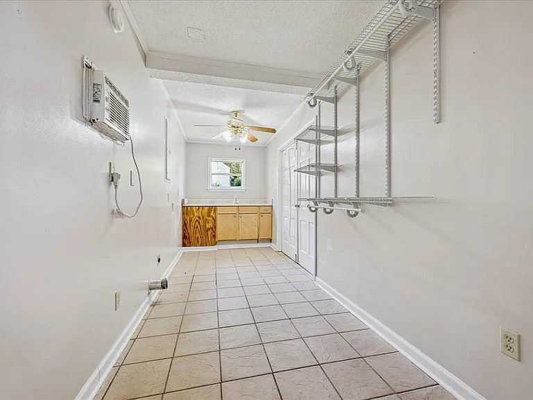 1532 Christine Cv — Photo 22