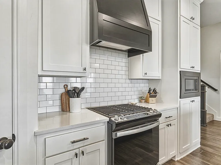 18433 Austin Pl — Photo 12
