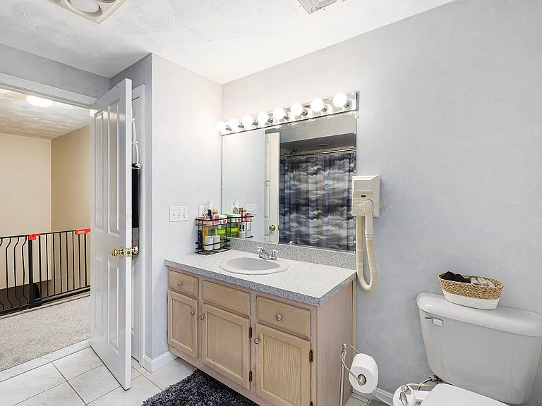 42 Rollingwood Dr — Photo 35