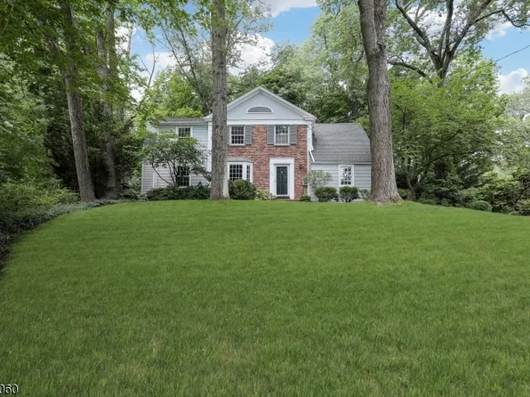 15 Park Circle, Millburn Twp., NJ 07078