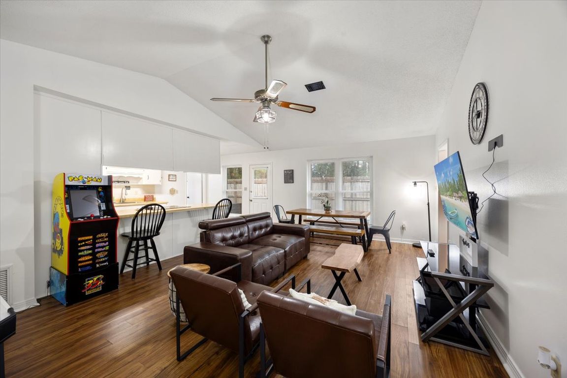 next background image