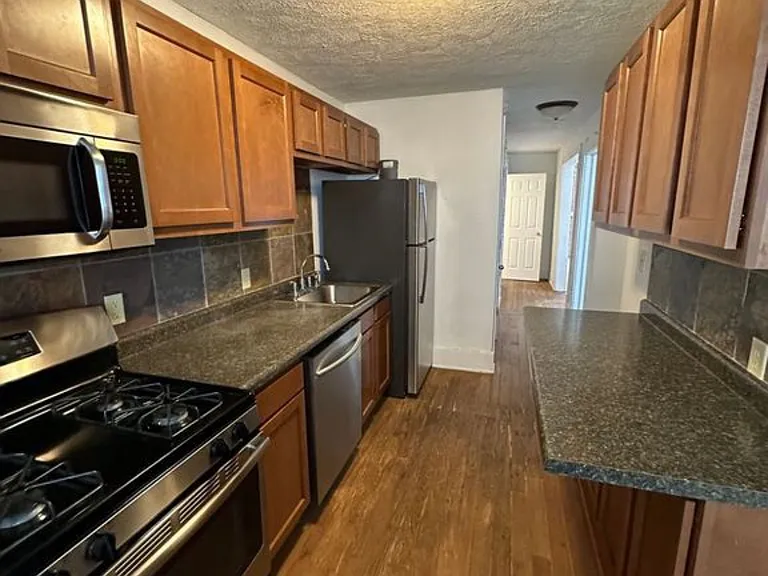 603 S 31st St #603 — Photo 9