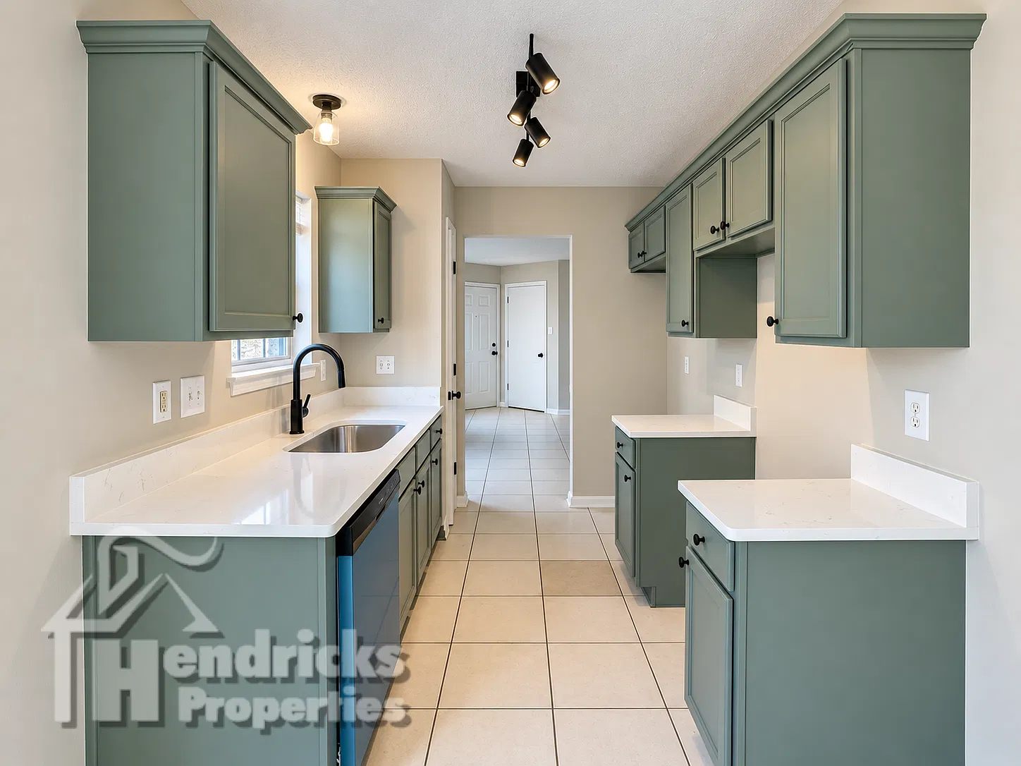 3 bed, 2.5 bath, 1366 sqft, $1,550 — Photo 2