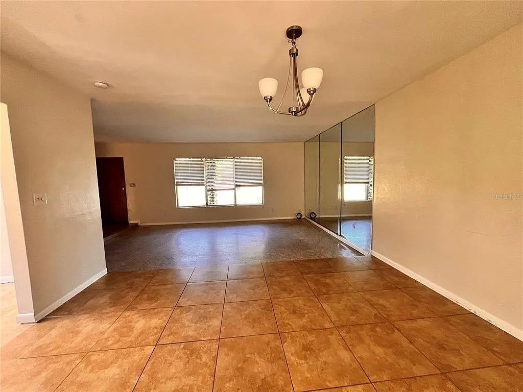 Building Photo - 3607 Squire Ln