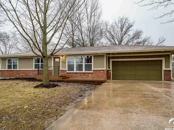 3507 W 8th Ct, Lawrence, KS 66049