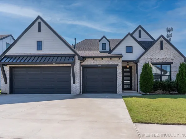 2046 E 140th St S, Bixby, OK 74008