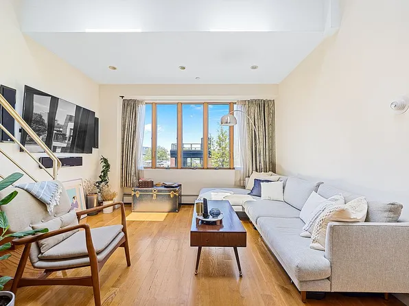 272 19th St APT 5, Brooklyn, NY 11215