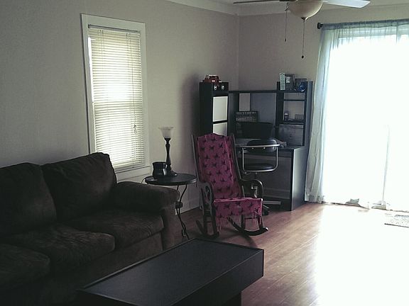5th image of 28905 Essex St