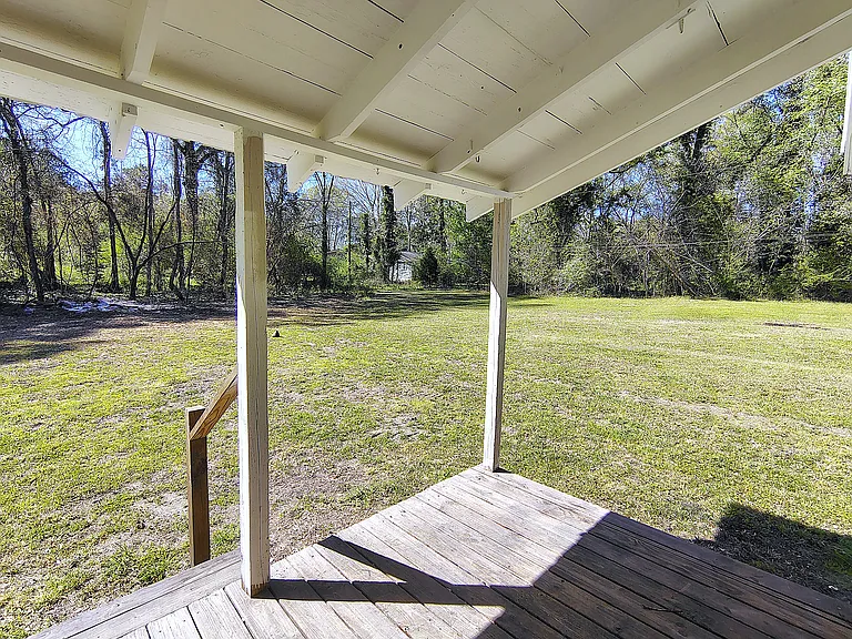 65 Rock Hill Rd — Photo 22