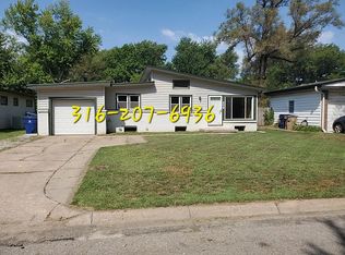 509 S Westview Dr, Derby, KS 67037