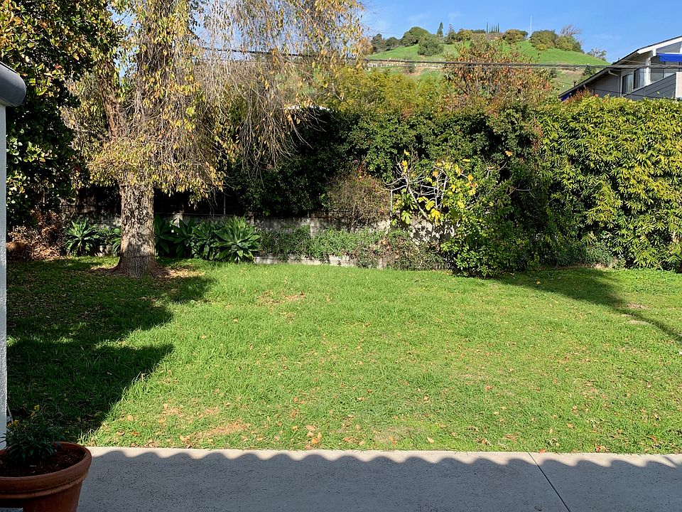 2nd image of 3070 Foothill Rd