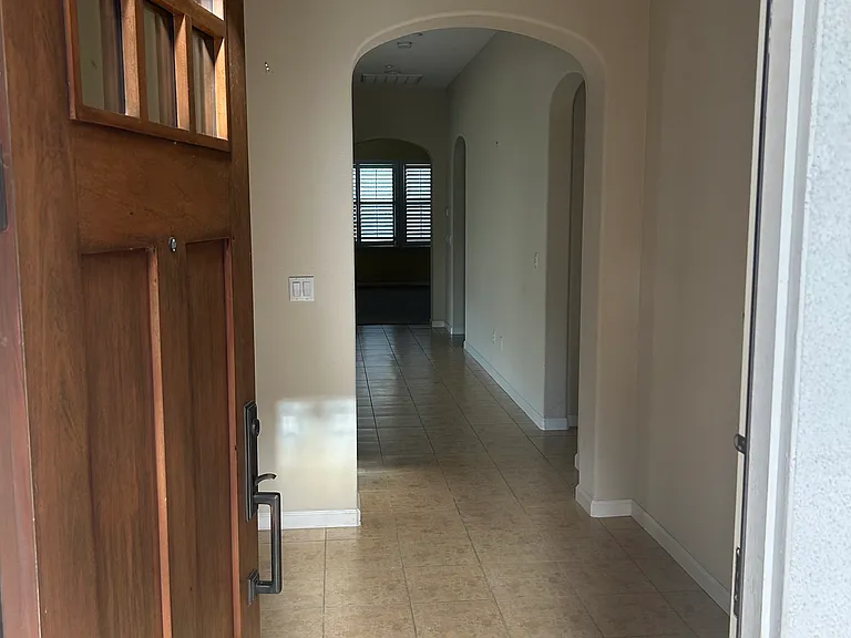 7668 Galloway Ct — Photo 3