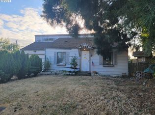 405 26th St, Springfield, OR 97477