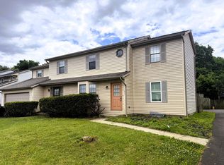 1693-1695 Watertower Dr, Columbus, OH 43235