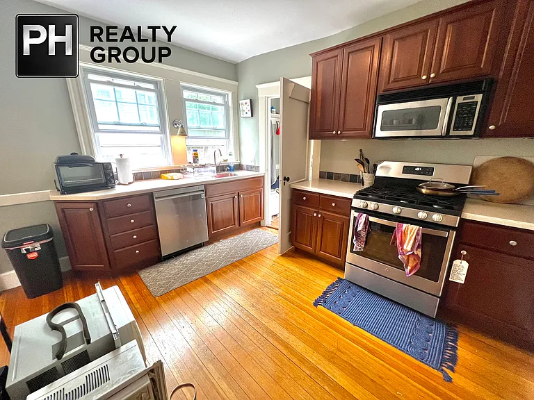 330 School St #1 — Photo 10