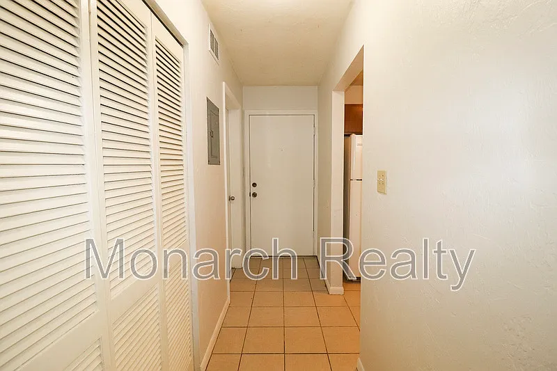 2 bed, 2.0 bath, 874 sqft, $1,200 — Photo 4