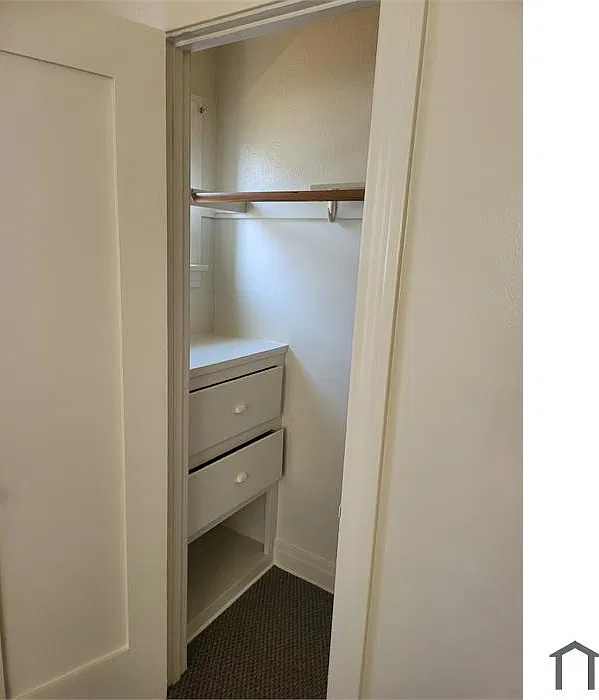 2 bed, 998 sqft, $2,000 — Photo 3