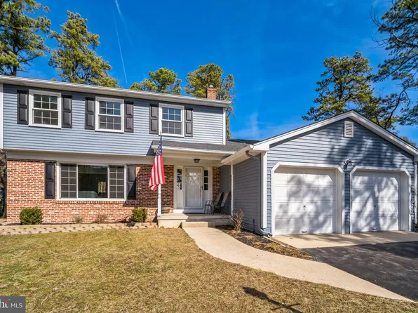 17 Carol Joy Rd, Medford, NJ 08055