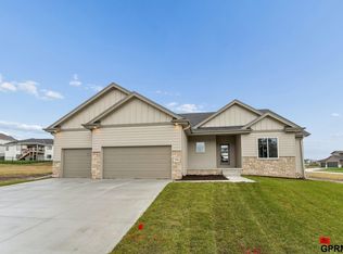 20008 V St, Omaha, NE 68135