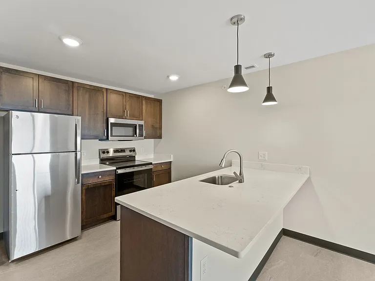 275 Lofts at Kingston Yard — Photo 8